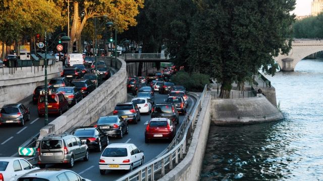 Okolí Paříže zažilo kvůli stávce v dopravě rekordní zácpy